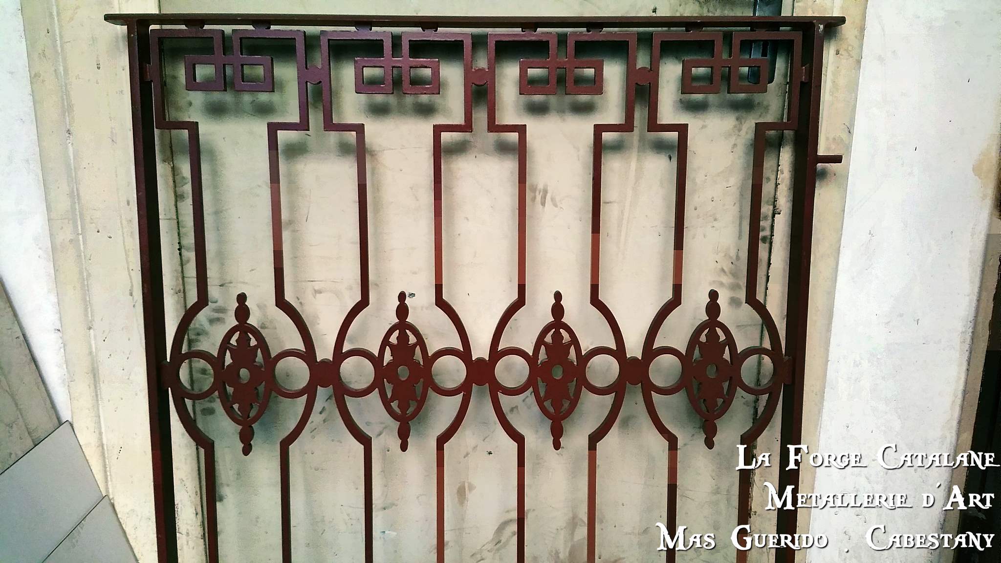 reproduction garde corps en fonte par tole fer decoupe laser epaisseur 15 mm forge catalane.jpg